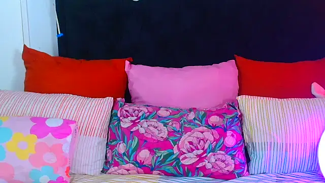 Snapshot of SAVAGExBOO chatting on November 1, 2025, 6:02 pm SAVAGExBOO online show from November 1, 2025, 6:02 pm