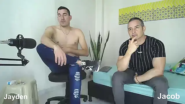 jayydenandjacob online show from February 9, 2025, 7:19 pm