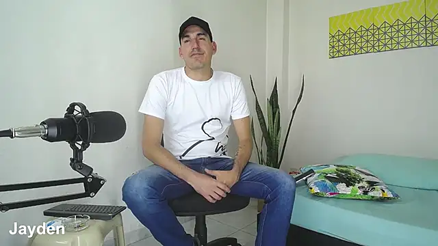 jayydenandjacob online show from February 13, 2025, 8:03 pm