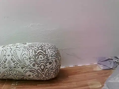 Snapshot of -SingleMom- chatting on September 30, 2025, 4:24 pm -SingleMom- online show from September 30, 2025, 4:24 pm