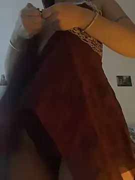 Snapshot of Angeeel_ chatting on December 23, 2024, 4:01 am Angeeel  online show from December 23, 2024, 4:01 am