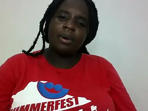 hotebbbyy online show from September 19, 2025, 7:29 pm