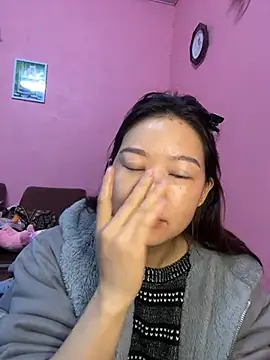 Snapshot of Hellen_111 chatting on December 6, 2024, 7:15 am Hellen 111 online show from December 6, 2024, 7:15 am