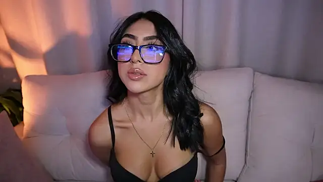 Sara albrecht online show from October 31, 2025, 3:47 am