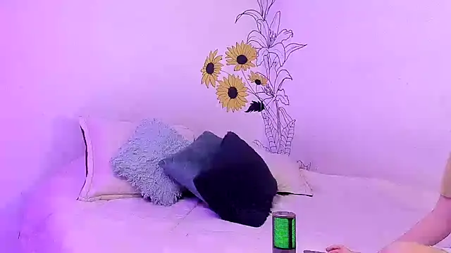 Dear-Venus online show from September 17, 2025, 10:56 pm