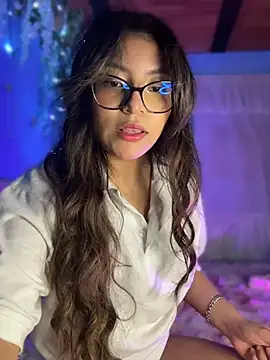 Lily candy X online show from April 15, 2026, 5:02 am