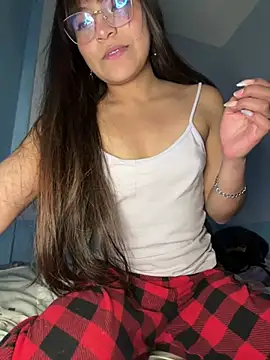 Snapshot of Lily_candy_X chatting on January 11, 2025, 6:03 am Lily candy X online show from January 11, 2025, 6:03 am