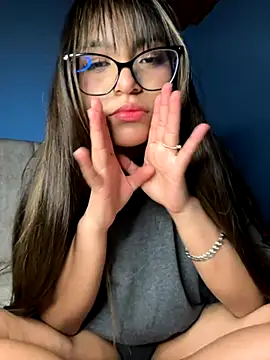 Snapshot of Lily_candy_X chatting on October 16, 2025, 5:27 am Lily candy X online show from October 16, 2025, 5:27 am