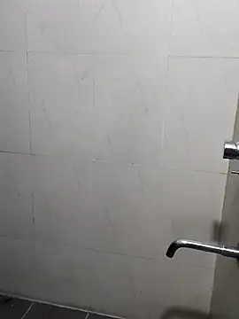 hottboy 39 online show from February 9, 2026, 9:24 pm