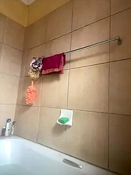 Snapshot of Moorella1 chatting on October 17, 2025, 11:56 am Moorella1 online show from October 17, 2025, 11:56 am