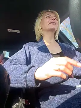 tanyagrey online show from March 25, 2026, 7:41 am