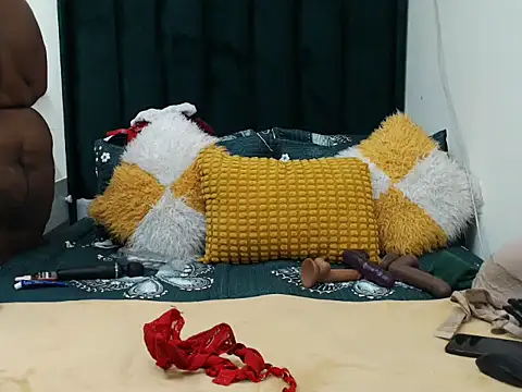 GaggingQueenxx online show from October 8, 2025, 6:41 pm