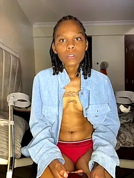 Snapshot of monic421 chatting on November 12, 2025, 6:45 pm monic421 online show from November 12, 2025, 6:45 pm