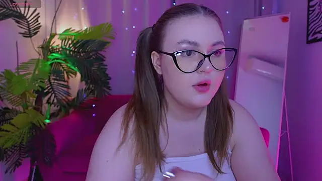 Snapshot of Mia__Peach chatting on February 15, 2025, 10:21 pm Mia Peach online show from February 15, 2025, 10:21 pm