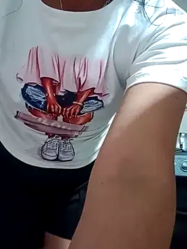 Snapshot of amatista_3012 chatting on October 6, 2025, 1:07 am amatista 3012 online show from October 6, 2025, 1:07 am