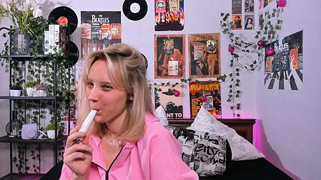 AliciaParkerf online show from March 2, 2025, 8:57 pm