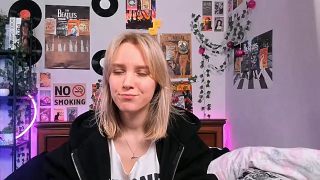 AliciaParkerf online show from March 14, 2025, 3:04 am
