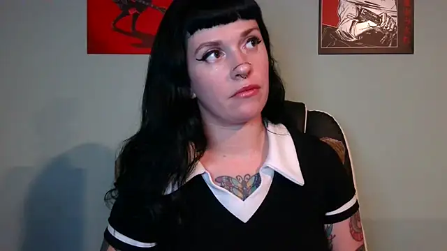 Snapshot of Marcelinegoddess chatting on January 26, 2025, 3:48 am Marcelinegoddess online show from January 26, 2025, 3:48 am