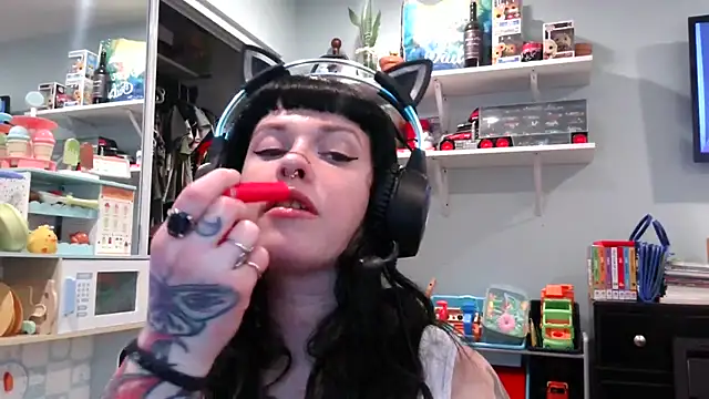 Snapshot of Marcelinegoddess chatting on February 7, 2025, 6:03 am Marcelinegoddess online show from February 7, 2025, 6:03 am