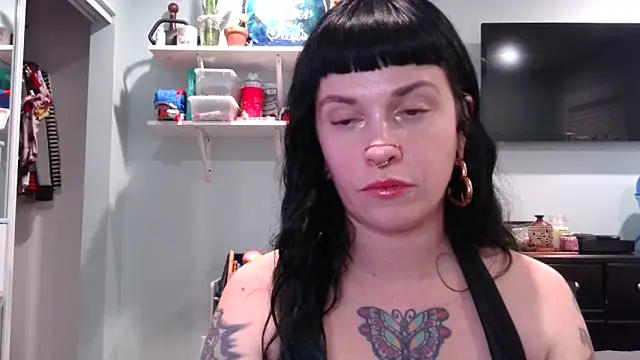 Snapshot of Marcelinegoddess chatting on January 16, 2025, 4:07 am Marcelinegoddess online show from January 16, 2025, 4:07 am