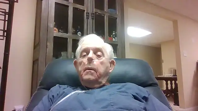 bootlegmanz online show from March 21, 2026, 4:33 pm