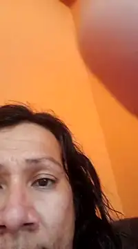 miicheele32 online show from February 22, 2025, 7:34 am