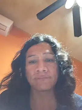 Snapshot of miicheele32 chatting on December 5, 2025, 8:02 am miicheele32 online show from December 5, 2025, 8:02 am