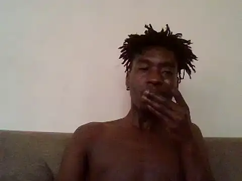 Snapshot of SmallGoodNutts chatting on February 7, 2025, 4:24 pm SmallGoodNutts online show from February 7, 2025, 4:24 pm