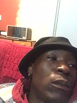 Snapshot of SmallGoodNutts chatting on November 4, 2025, 7:06 pm SmallGoodNutts online show from November 4, 2025, 7:06 pm