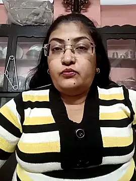 LAVERNIYA  online show from December 23, 2024, 1:13 pm
