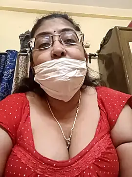 LAVERNIYA  online show from January 29, 2025, 8:25 pm