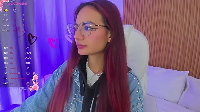 sophiecherry  online show from February 28, 2025, 4:54 am