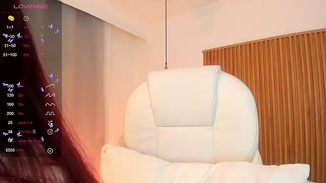 sophiecherry  online show from September 15, 2025, 6:03 am