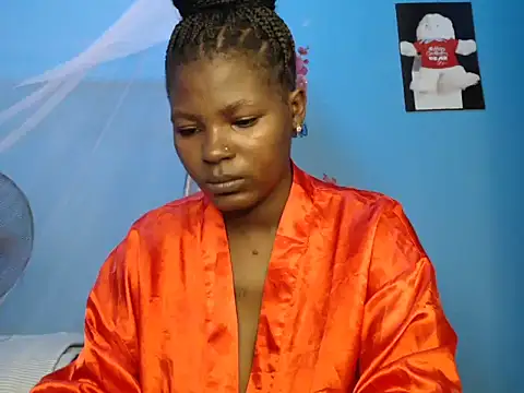 Snapshot of TrishaKalid chatting on February 14, 2026, 6:35 am TrishaKalid online show from February 14, 2026, 6:35 am