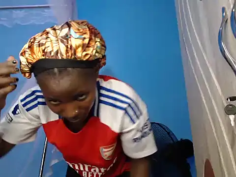 Snapshot of TrishaKalid chatting on September 19, 2025, 11:14 am TrishaKalid online show from September 19, 2025, 11:14 am