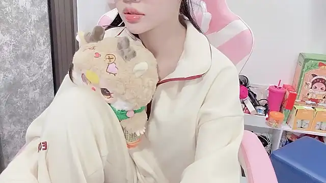 Snapshot of Virgo_686 chatting on December 25, 2024, 10:06 am Virgo 686 online show from December 25, 2024, 10:06 am