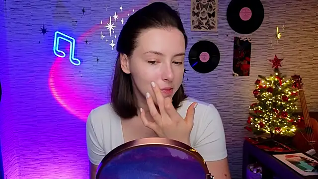 GloriaElmer online show from January 30, 2025, 8:32 am