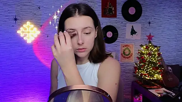 GloriaElmer online show from January 10, 2025, 9:44 am