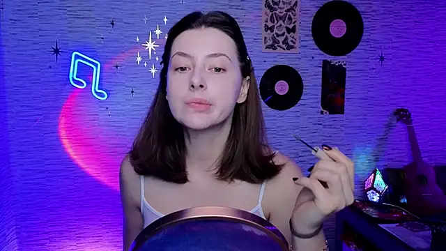 GloriaElmer online show from March 12, 2025, 6:07 am