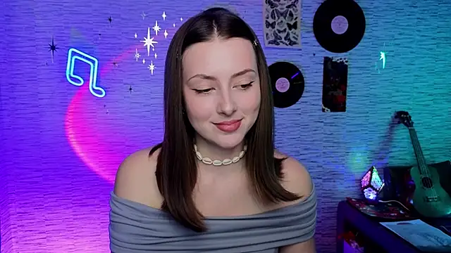 GloriaElmer online show from March 20, 2025, 6:41 am