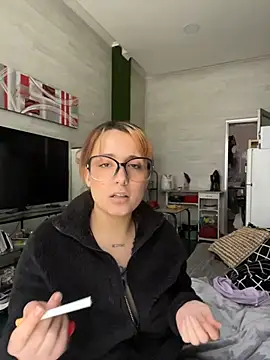 Hawitxui online show from November 27, 2025, 10:16 am