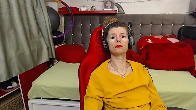 Snapshot of kellyterapy chatting on October 18, 2025, 10:12 pm kellyterapy online show from October 18, 2025, 10:12 pm