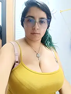 Snapshot of _Angelinaandrade_ chatting on September 20, 2025, 1:21 am Angelinaandrade online show from September 20, 2025, 1:21 am