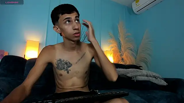 Lucian Davi online show from October 18, 2025, 4:03 am