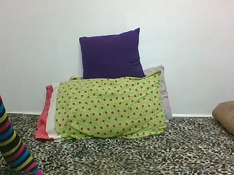 Snapshot of Cessylolla chatting on March 19, 2025, 7:51 am Cessylolla online show from March 19, 2025, 7:51 am