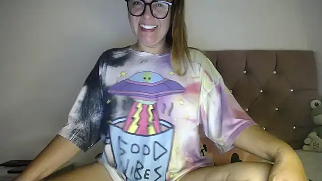 mirand zackyx online show from March 30, 2026, 12:06 pm