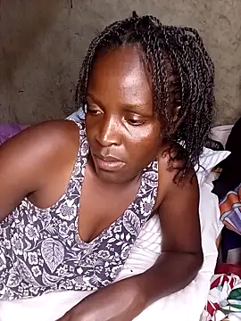 Snapshot of pretty_prickle chatting on October 31, 2025, 6:37 pm pretty prickle online show from October 31, 2025, 6:37 pm