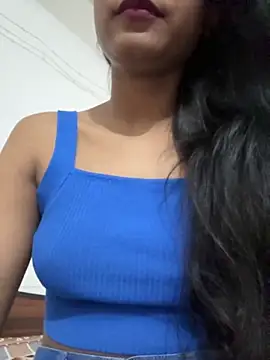 Snapshot of Hot_Goldengirl chatting on September 10, 2025, 2:05 pm Hot Goldengirl online show from September 10, 2025, 2:05 pm