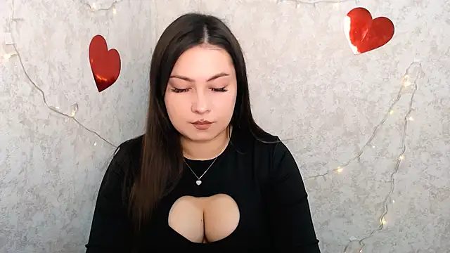 EmiliaTemi  online show from February 21, 2025, 12:49 pm
