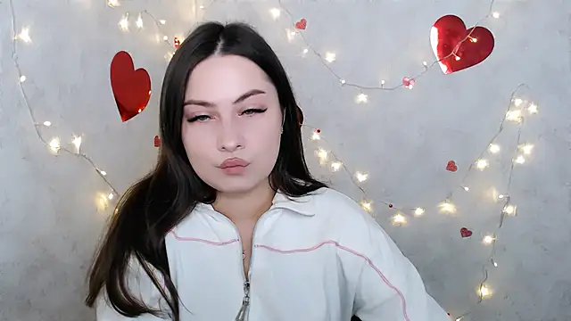 EmiliaTemi  online show from February 27, 2025, 12:01 pm